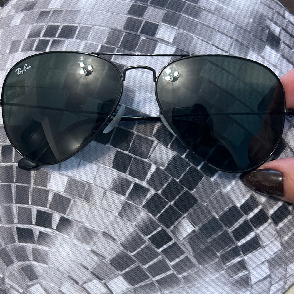Ray-Ban Black Aviator Sunglasses